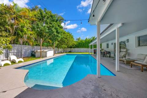 8815 SW 160th St, Palmetto Bay FL - photo 22 of 31