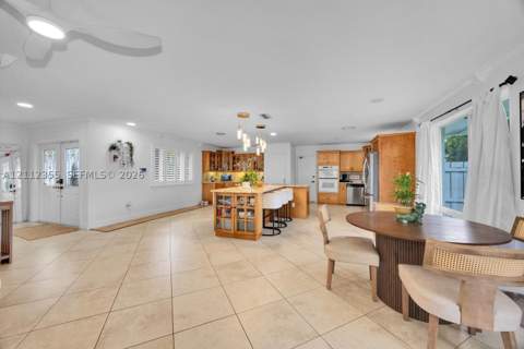 8815 SW 160th St, Palmetto Bay FL - photo 6 of 31