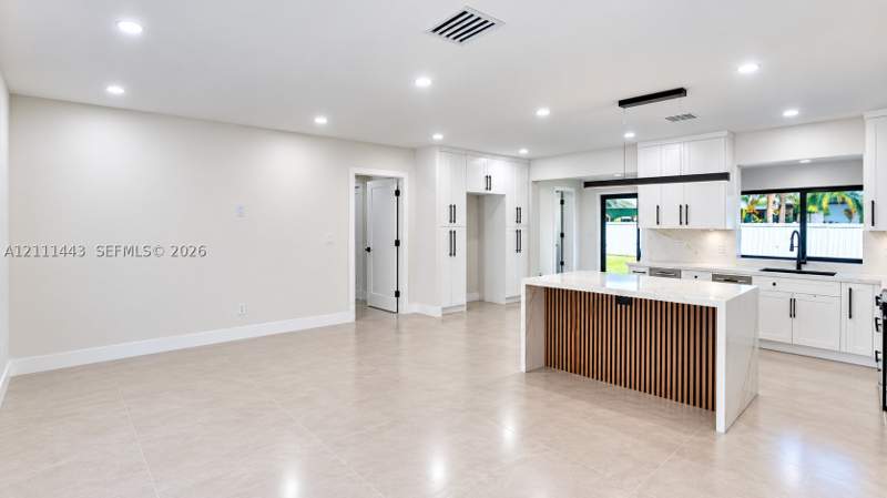 4 bedroom SingleFamilyResidence at 17781 SW 113th Ave, Green Hills Sec 2, Miami — photo 3