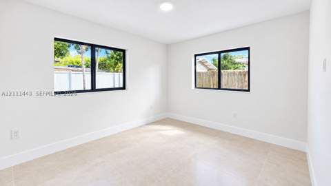 17781 SW 113th Ave, Miami FL - photo 6 of 19