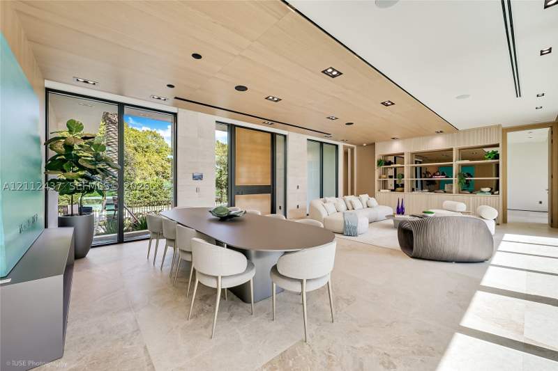 6 bedroom SingleFamilyResidence at 770 Lake Rd, Bay Point, Miami — photo 4