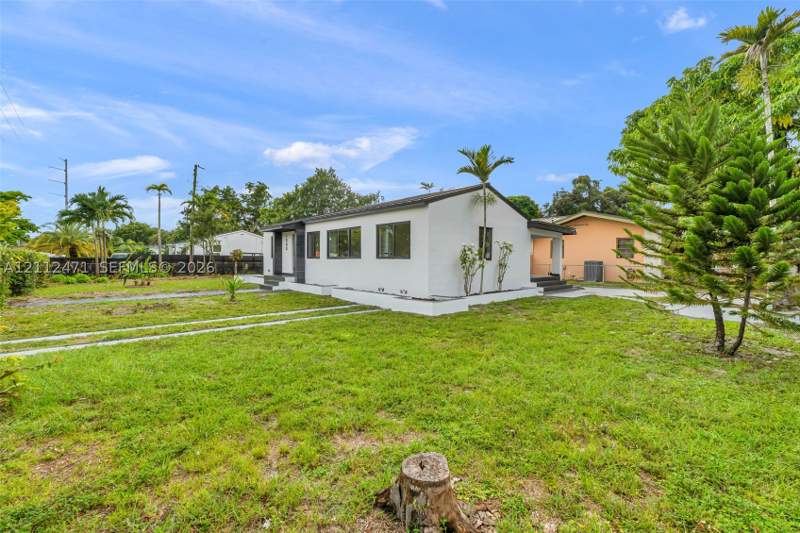 3 bedroom SingleFamilyResidence at 1000 SW 62nd Ave, Alameda, West Miami — photo 4