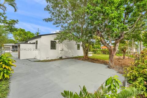1000 SW 62nd Ave, West Miami FL - photo 6 of 53
