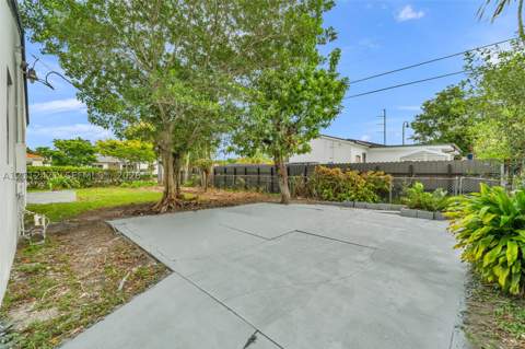 1000 SW 62nd Ave, West Miami FL - photo 7 of 53