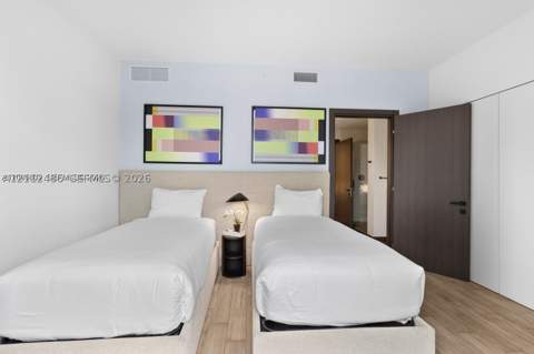 398 NE 5th St 1518, Miami FL - photo 13 of 31