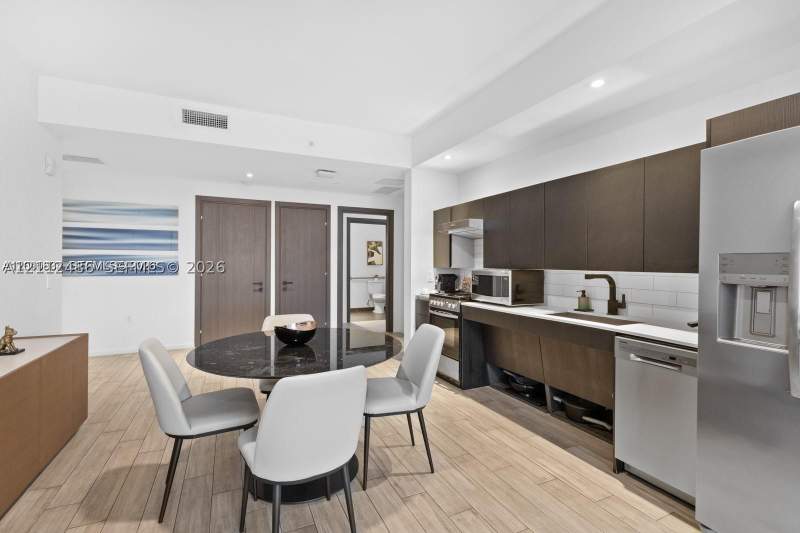 3 bedroom Condominium at 398 NE 5th St 1518, Map Of Miami Dade Co. FL., Miami — photo 4