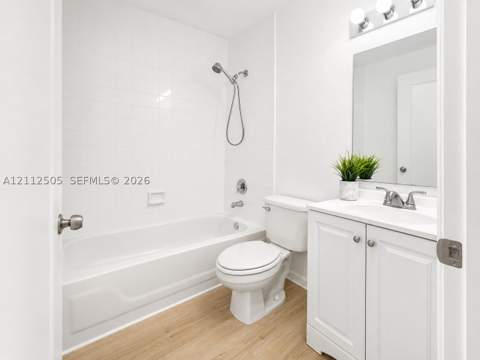 20759 SW 80th Pl, Cutler Bay FL - photo 9 of 15