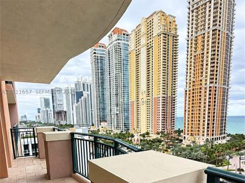 17555 Atlantic Blvd Ph5, Sunny Isles Beach FL - photo 7 of 16