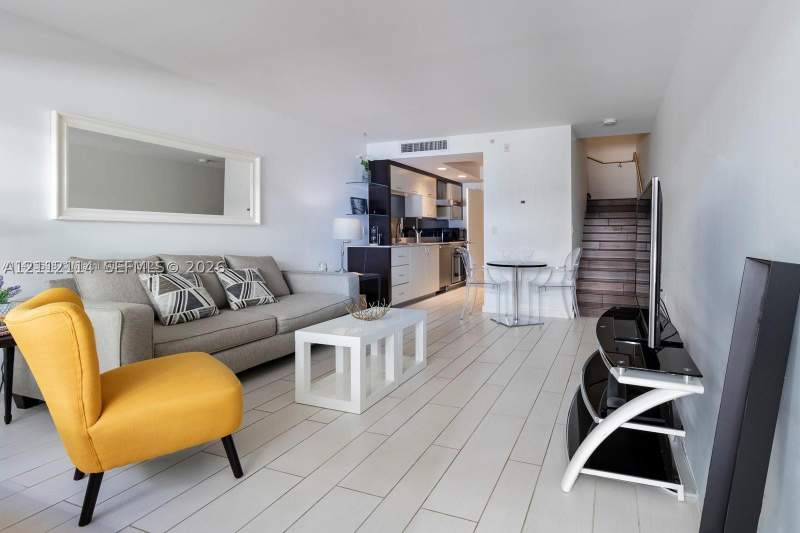 1 bedroom Condominium at 2130 Park Ave 5, Park Villas Condo, Miami Beach — photo 2