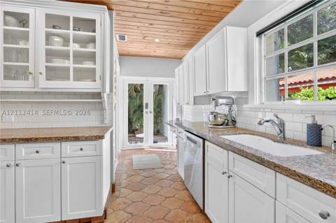 1506 Lisbon St., Coral Gables FL - photo 10 of 17
