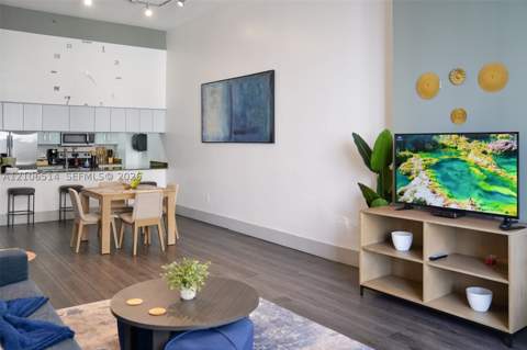 1200 Brickell Bay Dr 1406, Miami FL - photo 8 of 35