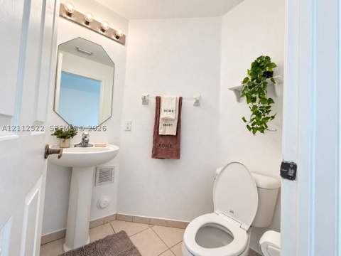 7822 NW 116th Ave, Doral FL - photo 8 of 23