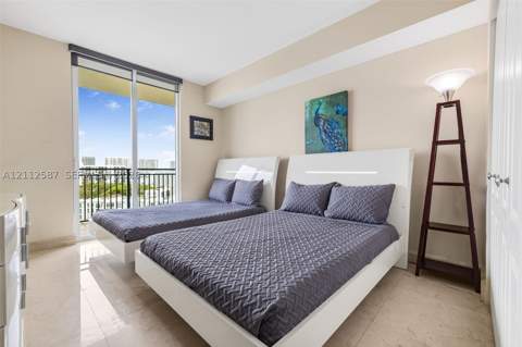 17555 NW Atlantic Blvd 1108, Sunny Isles Beach FL - photo 10 of 39