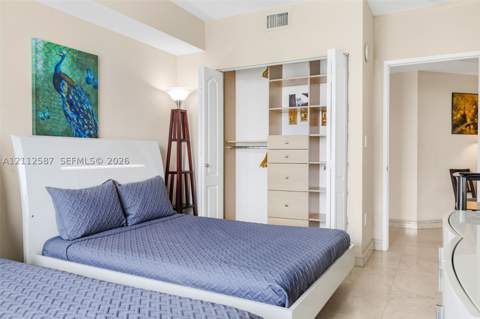 17555 NW Atlantic Blvd 1108, Sunny Isles Beach FL - photo 12 of 39