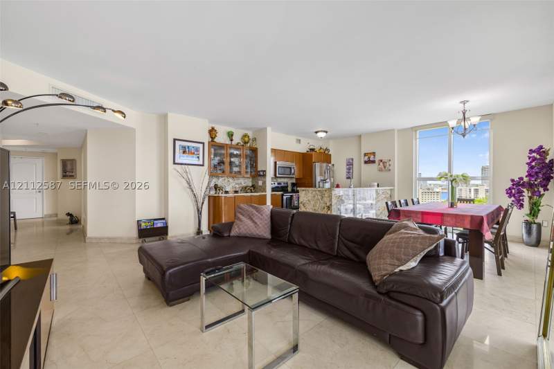3 bedroom Condominium at 17555 NW Atlantic Blvd 1108, King David Of Sunny Isles, Sunny Isles Beach — photo 4