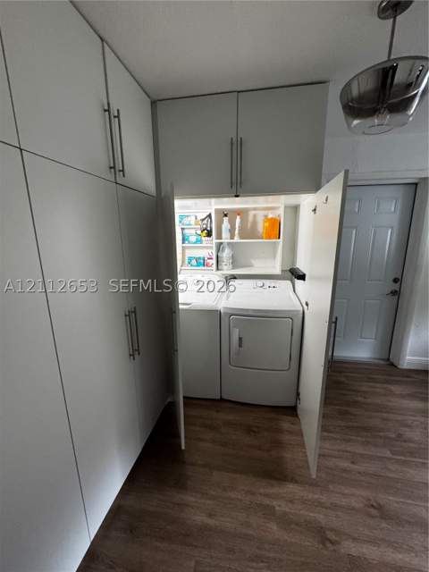 2040 NW 14th St, Miami FL - photo 11 of 23