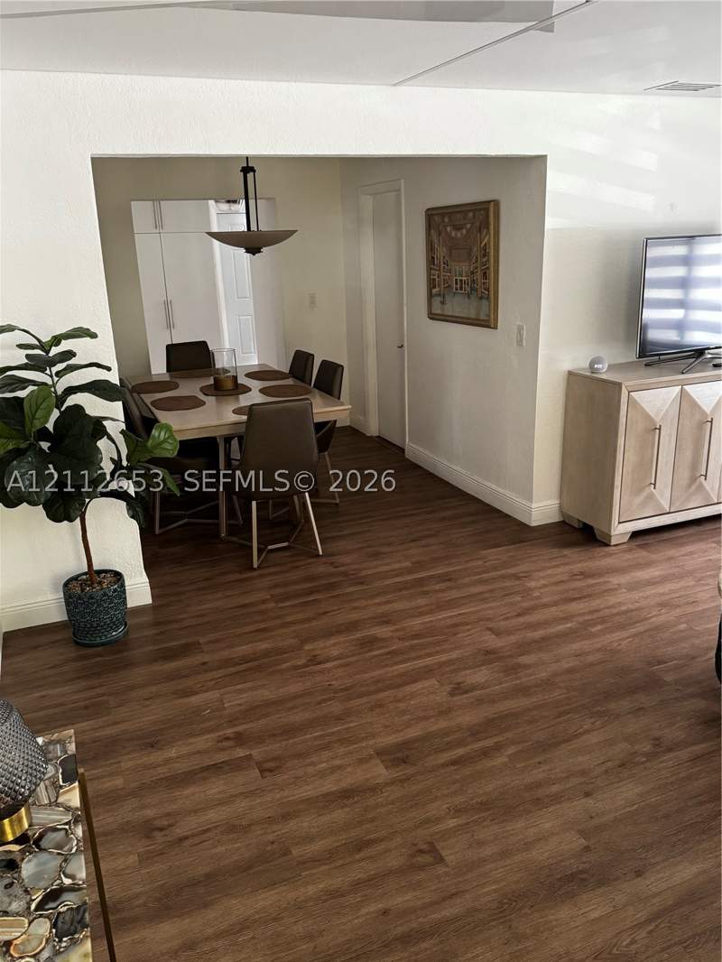 3 bedroom SingleFamilyResidence at 2040 NW 14th St, Durham Park, Miami — photo 5