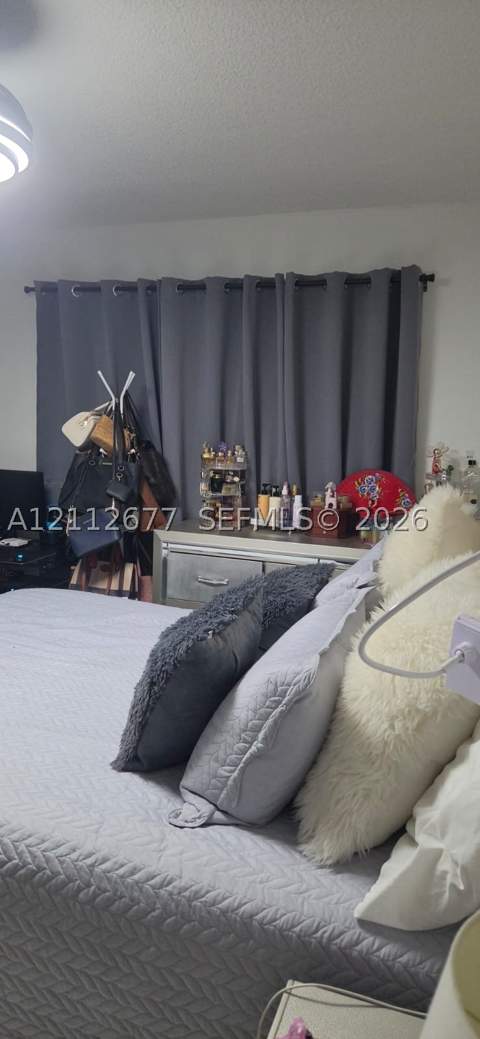 6675 W 4th Ave 206, Hialeah FL - photo 9 of 10