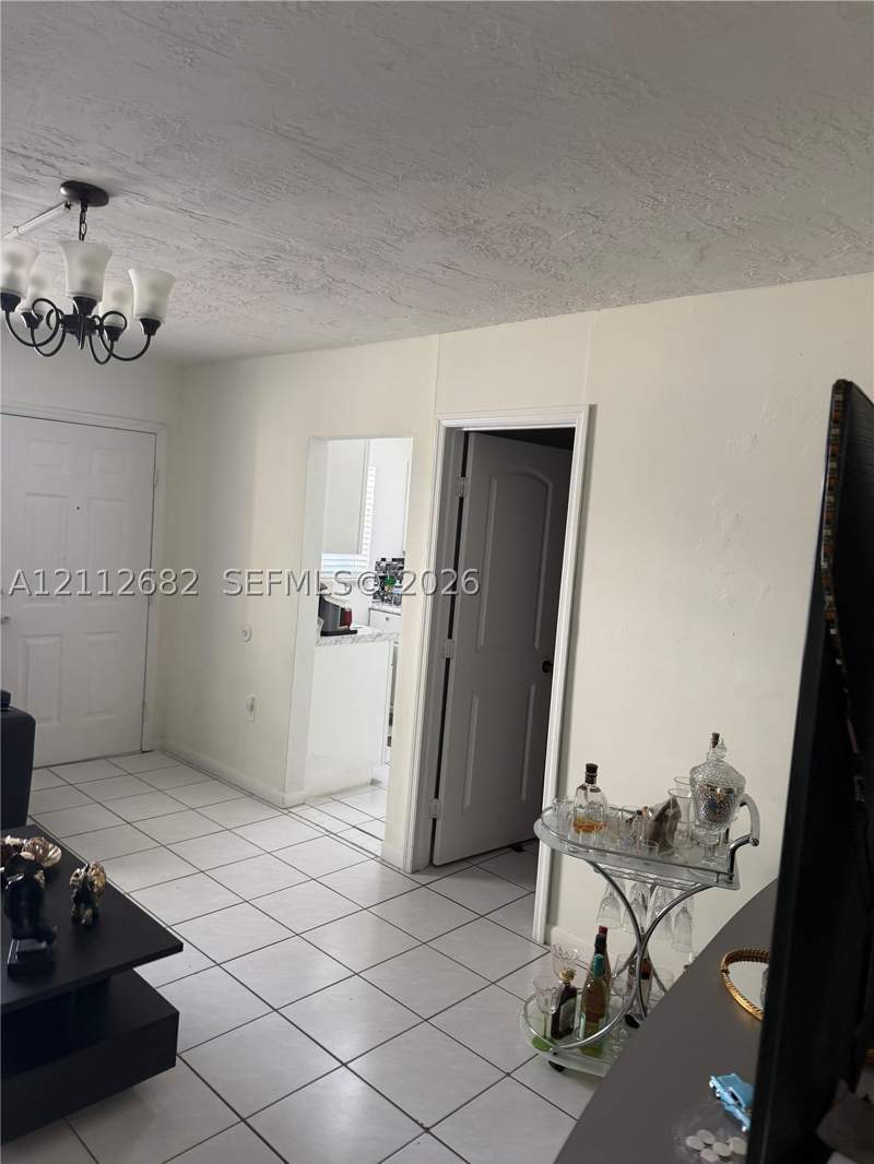 1 bedroom Condominium at 1655 W 44th Pl 435, El Sol Condo, Hialeah — photo 4