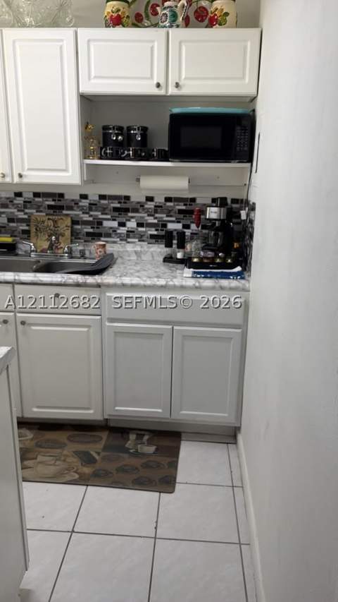 1655 W 44th Pl 435, Hialeah FL - photo 7 of 12