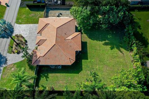 27902 SW 159th Ct, Homestead FL - photo 10 of 43