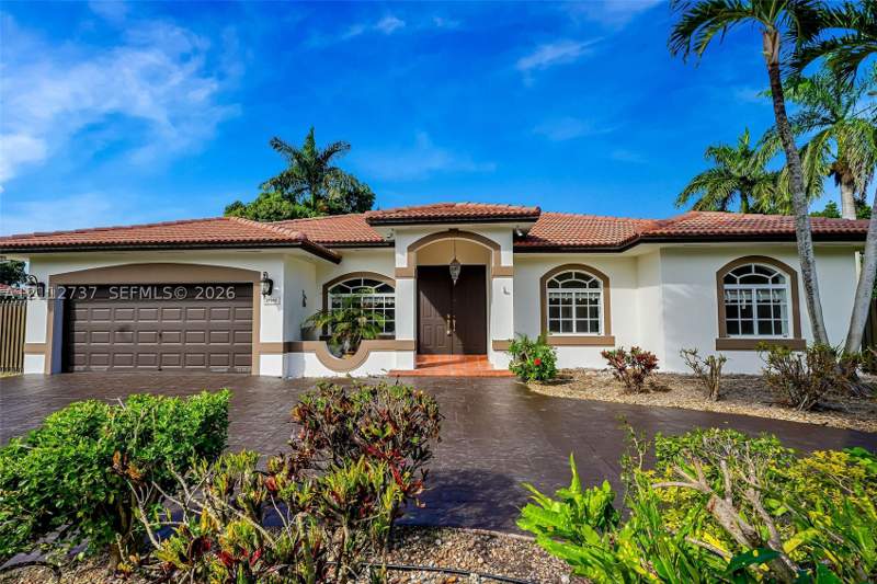 3 bedroom SingleFamilyResidence at 27902 SW 159th Ct, Redlands Forest, Homestead — photo 2