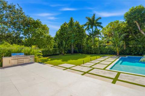 864 NE 91st Ter, Miami Shores FL - photo 10 of 59