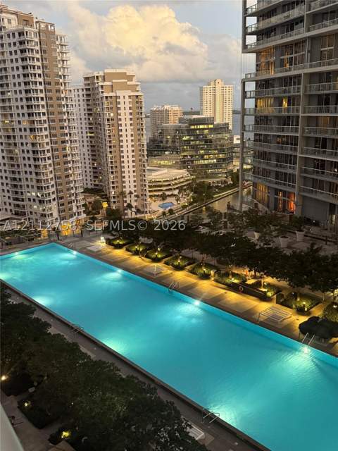 475 Brickell Ave 2011, Miami FL - photo 15 of 29