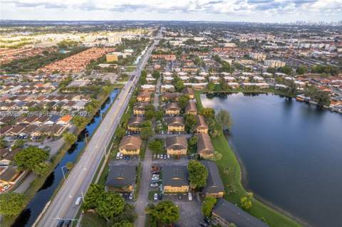 2570 W 67th Pl 14-2, Hialeah FL - photo 21 of 29