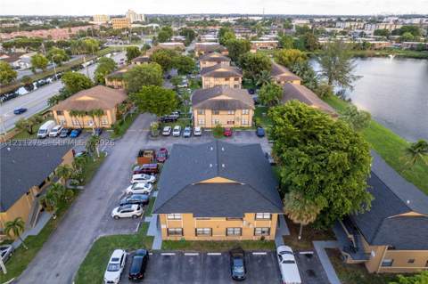 2570 W 67th Pl 14-2, Hialeah FL - photo 23 of 29
