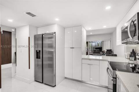 8775 Park Blvd 111, Miami FL - photo 10 of 26