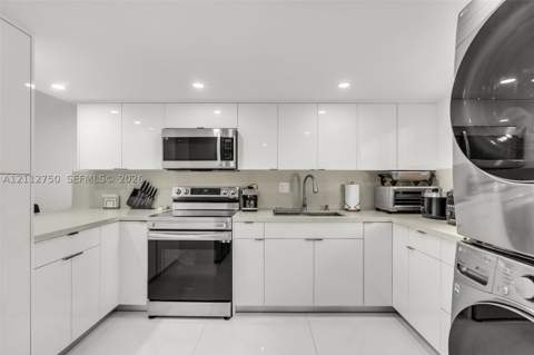 8775 Park Blvd 111, Miami FL - photo 8 of 26