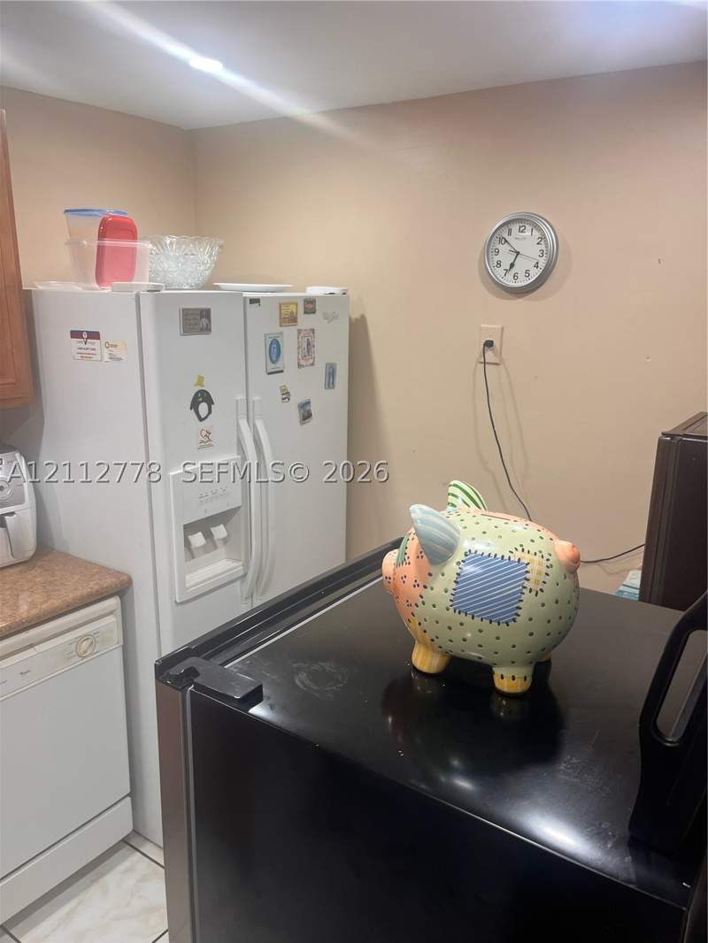 2 bedroom Condominium at 1825 W 44th Pl 302, Imperial Terraces Condo, Hialeah — photo 3