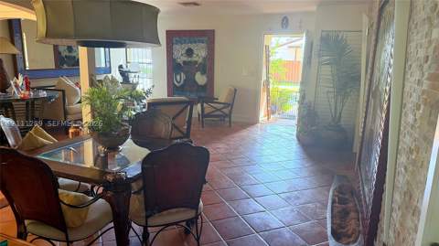 502 NW 98th Ct 502, Miami FL - photo 11 of 17