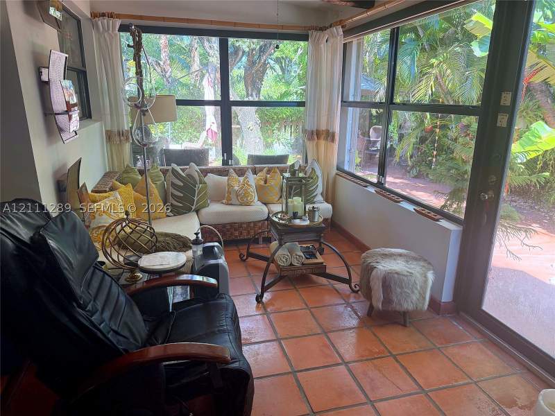 2 bedroom Townhouse at 502 NW 98th Ct 502, East Wind Lake Village, Miami — photo 4