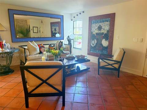 502 NW 98th Ct 502, Miami FL - photo 6 of 17