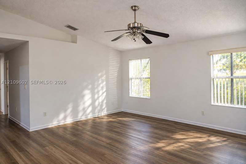3 bedroom SingleFamilyResidence at 12973 SW 245th Ter, Jordan Commons, Homestead — photo 5