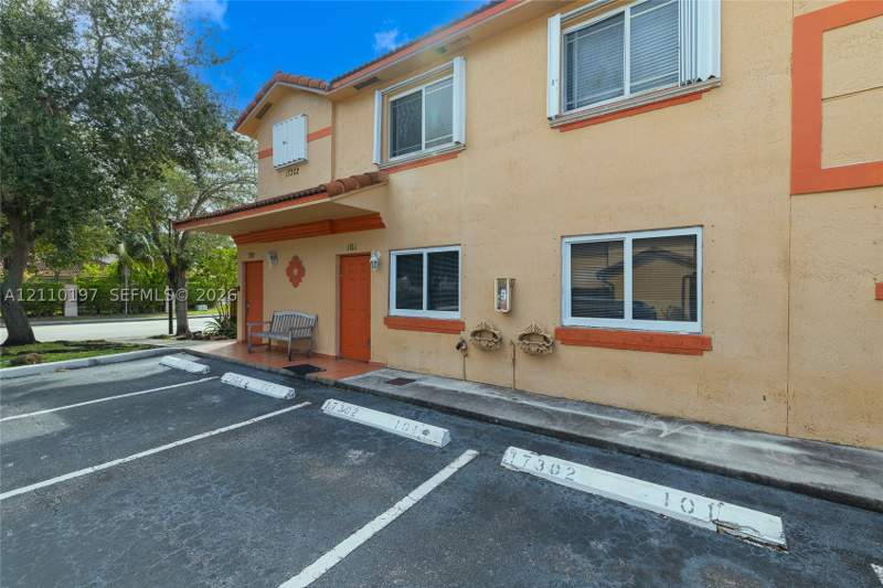 2 bedroom Condominium at 17302 NW 74th Ave 101, Belleview Villas Condo No, Hialeah — photo 2