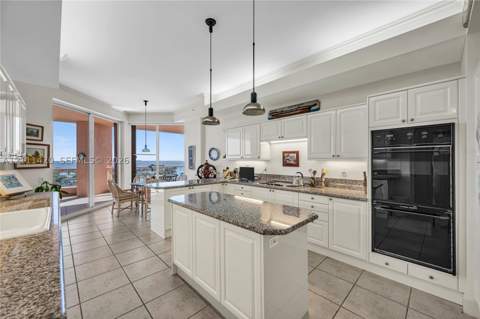 10 Edgewater Dr 10E, Coral Gables FL - photo 10 of 42