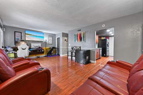 941 W 80th Place, Hialeah FL - photo 7 of 28
