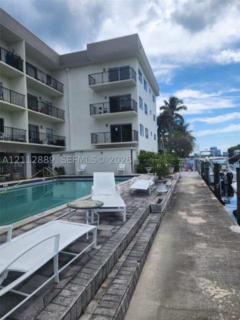 2640 NE 135th St 415, North Miami FL - photo 9 of 17