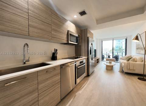 121 NE 34th St 903, Miami FL - photo 8 of 33
