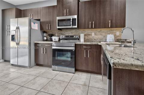 2381 SE 14th St, Homestead FL - photo 9 of 33