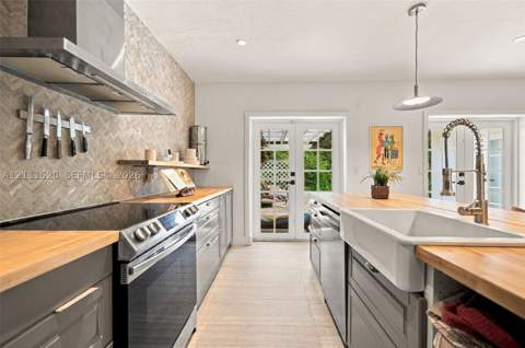 4151 El Prado Blvd, Miami FL - photo 7 of 12