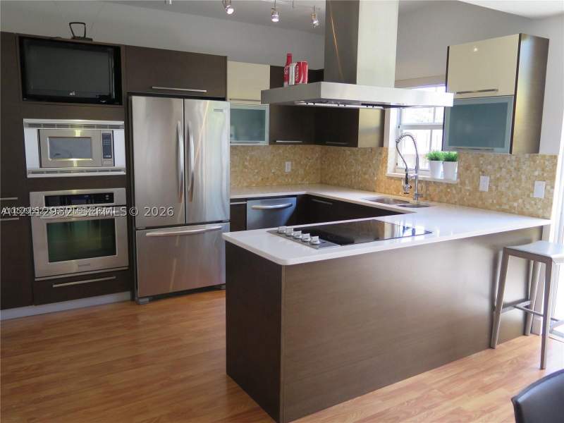 3 bedroom Condominium at 11450 NW 60th Ter 289, The Gates At Doral Isles, Doral — photo 3
