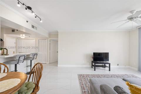 2665 SW 37th Ave 612, Miami FL - photo 12 of 34