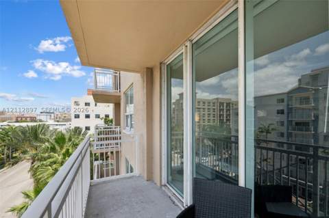 2665 SW 37th Ave 612, Miami FL - photo 16 of 34