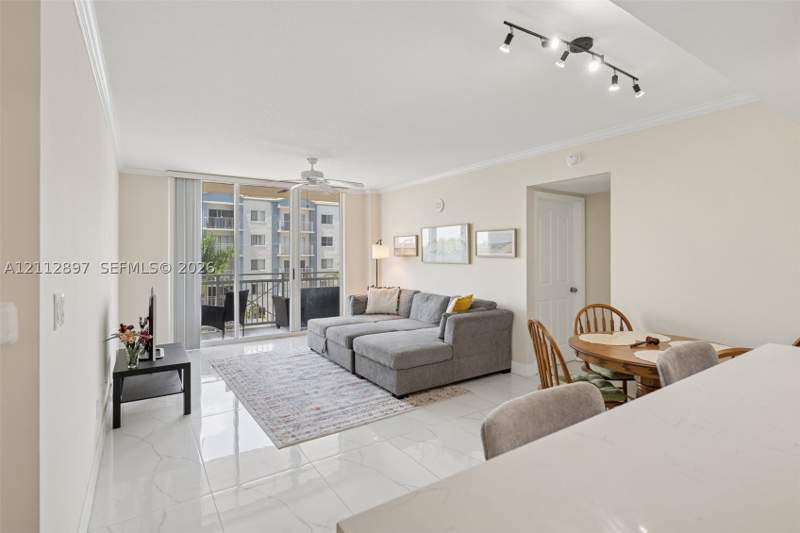 2 bedroom Condominium at 2665 SW 37th Ave 612, Da Vinci On Douglas Condo, Miami — photo 2