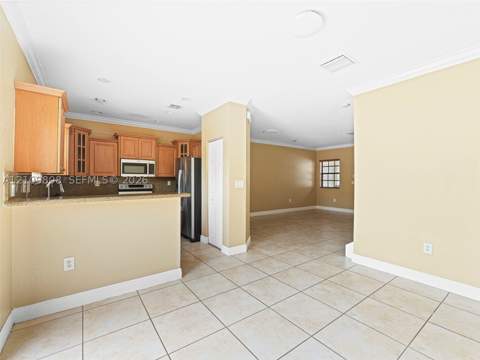 353 NE 37th Pl, Homestead FL - photo 12 of 30