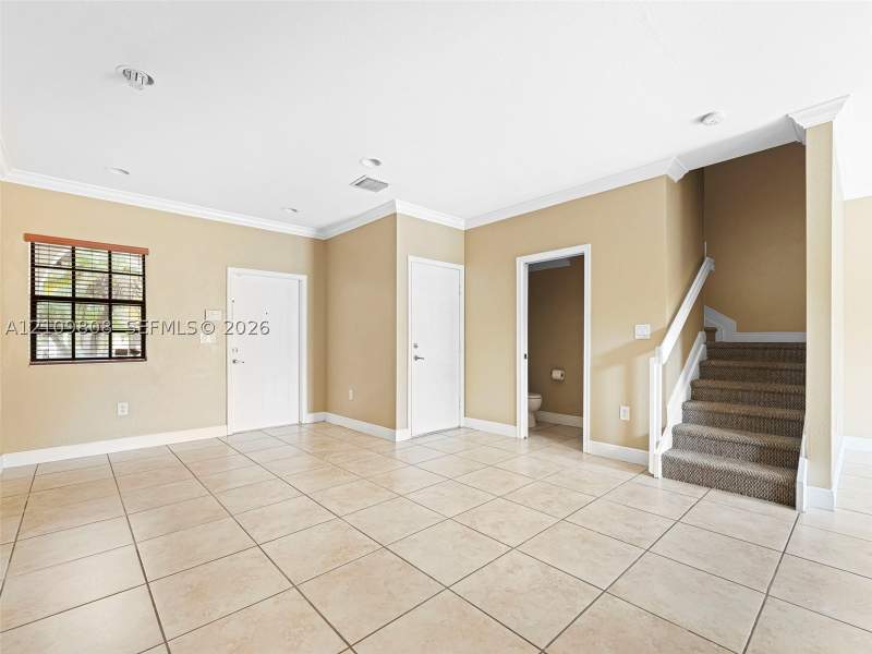 3 bedroom Townhouse at 353 NE 37th Pl, Baywinds Of Ibiza, Homestead — photo 4
